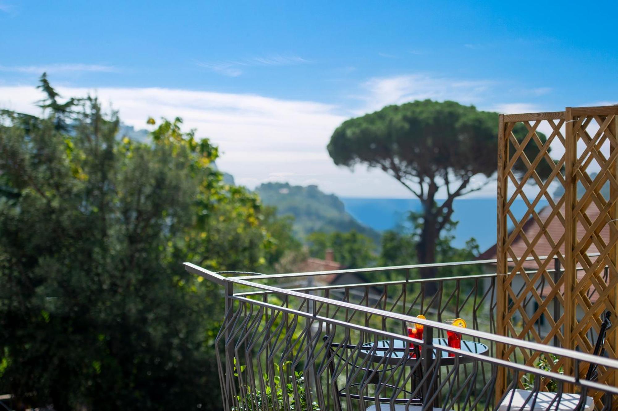 Raggio Di Sole Bed and Breakfast Agerola Exteriör bild
